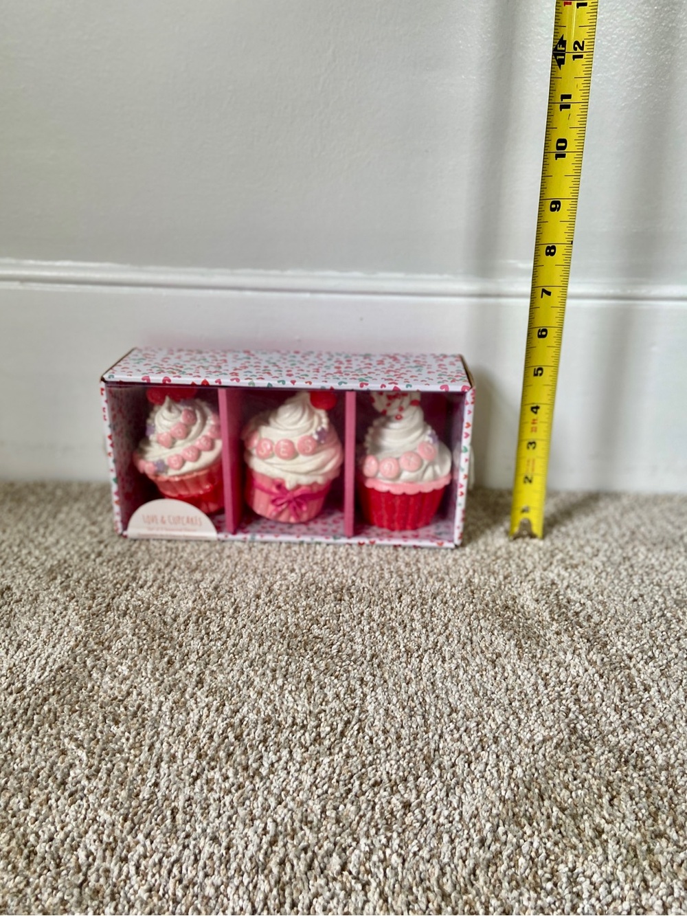 NWT Love & Cupcakes Valentines Faux Cupcakes Set of 3 - Picture 10 of 11